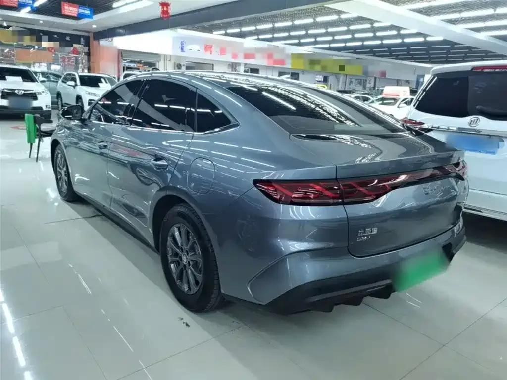 BYD Qin L — фото 6