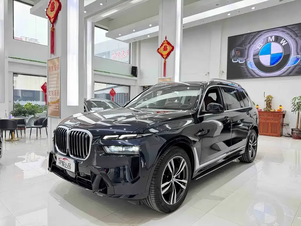 BMW X7 — фото 1