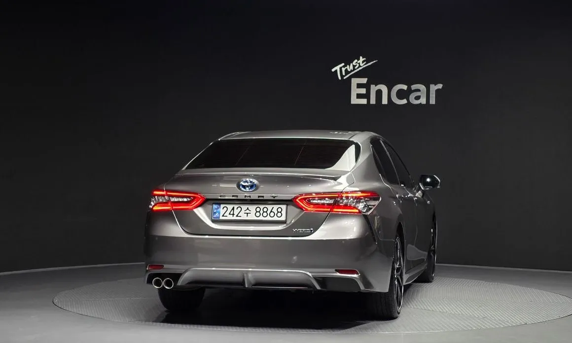 Toyota Camry 2024 из KR, фото 2