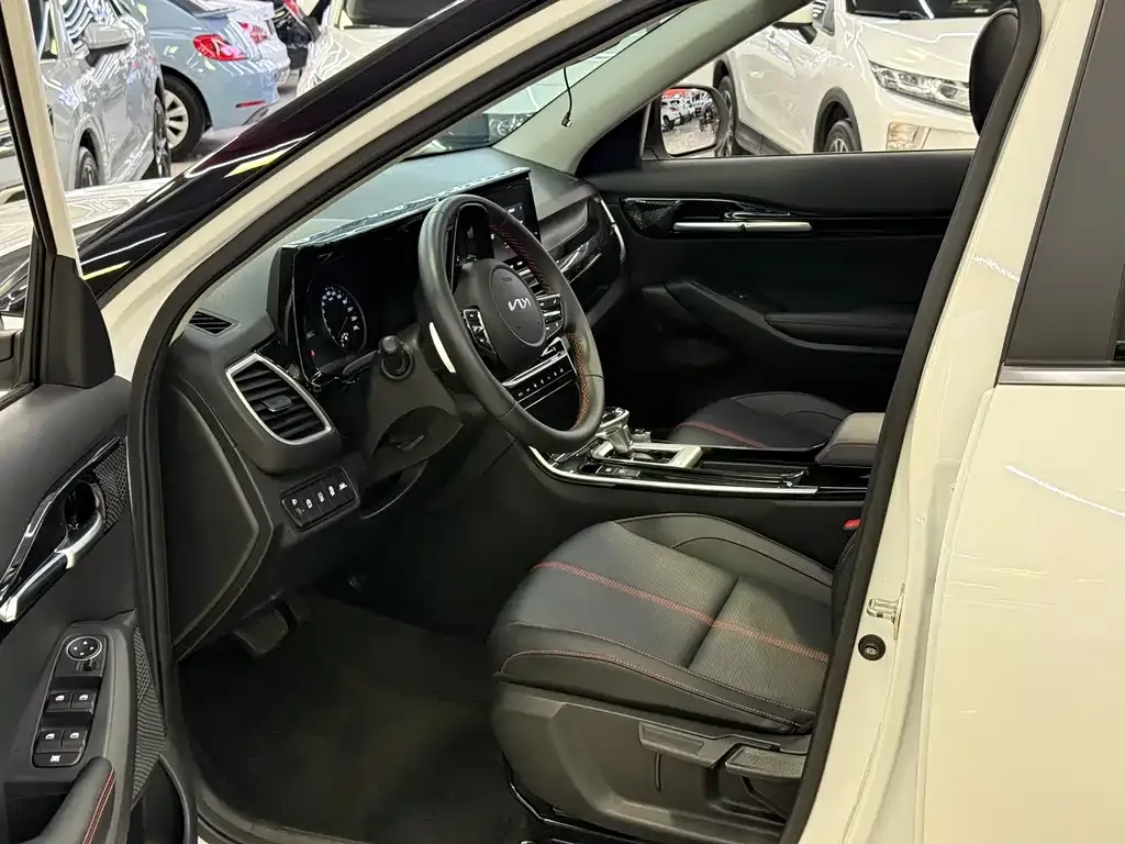 Kia KX3 — фото 4