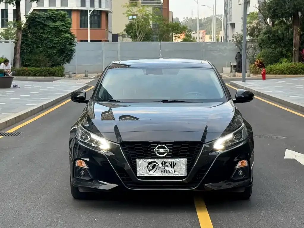 Nissan Teana — фото 2
