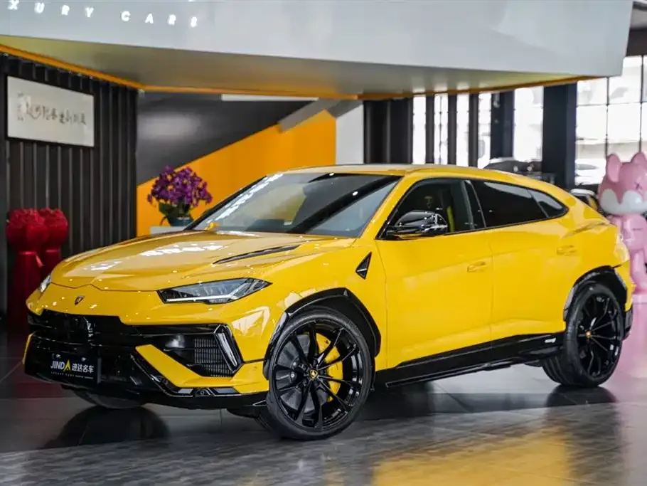 Lamborghini Urus — фото 1