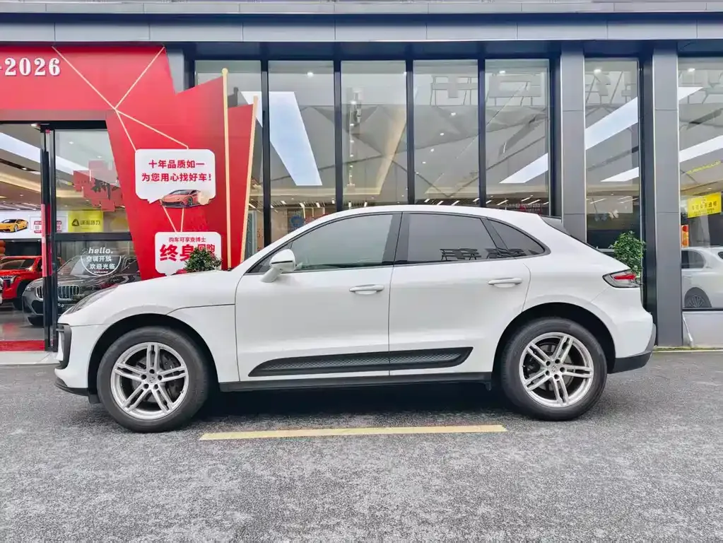 Porsche Macan — фото 8