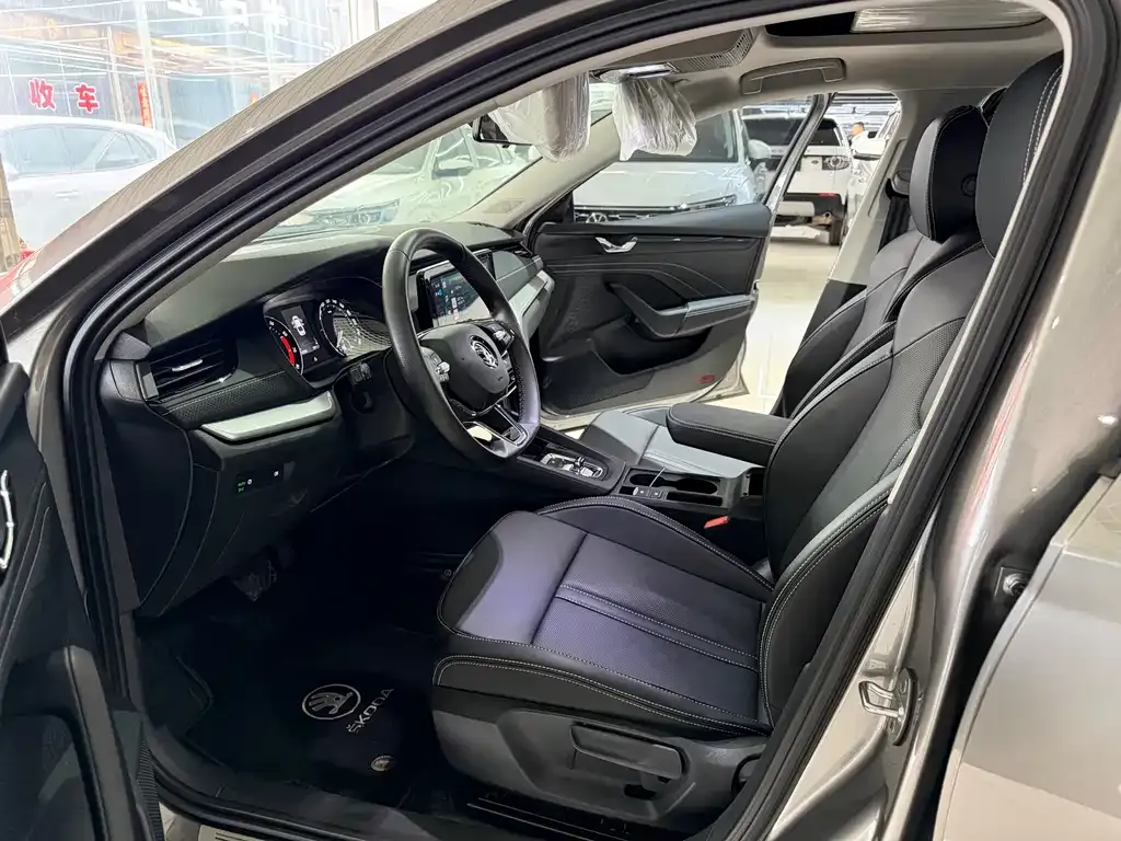 Skoda Octavia — фото 4