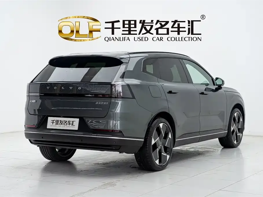Volvo XC70 Plug-in Hybrid 2025 из CN, фото 3