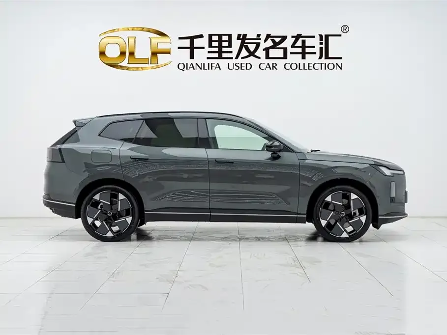 Volvo XC70 Plug-in Hybrid 2025 из CN, фото 8