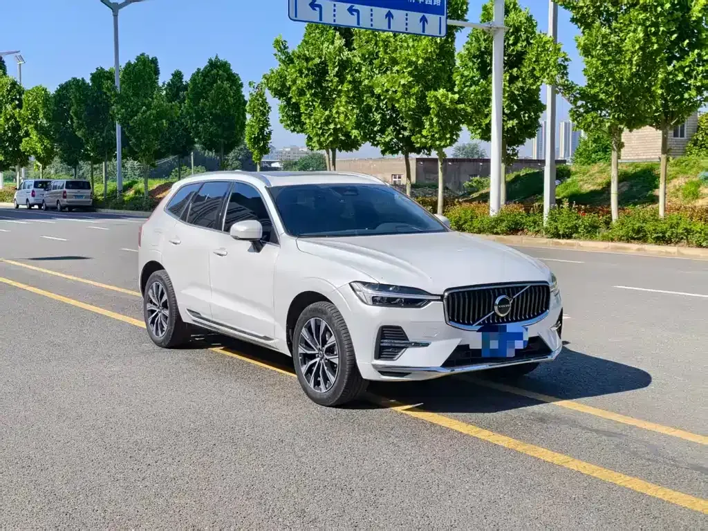 Volvo XC60 2023 из CN, фото 9