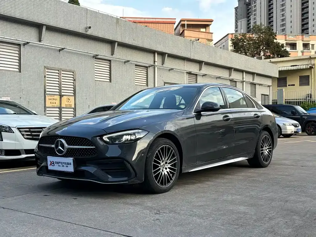 Mercedes-Benz C-Class — фото 1