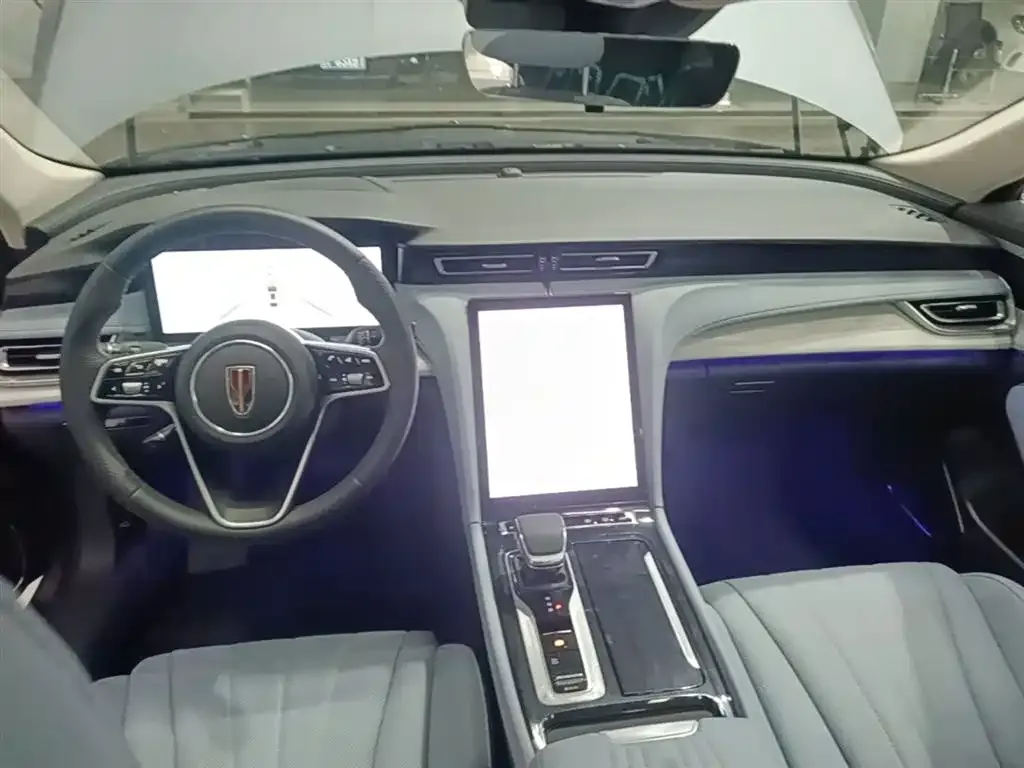 Hongqi H5 PHEV 2025 из CN, фото 2