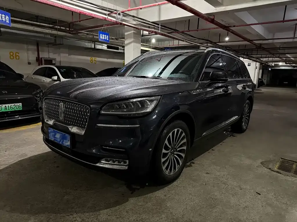 Lincoln Aviator — фото 1