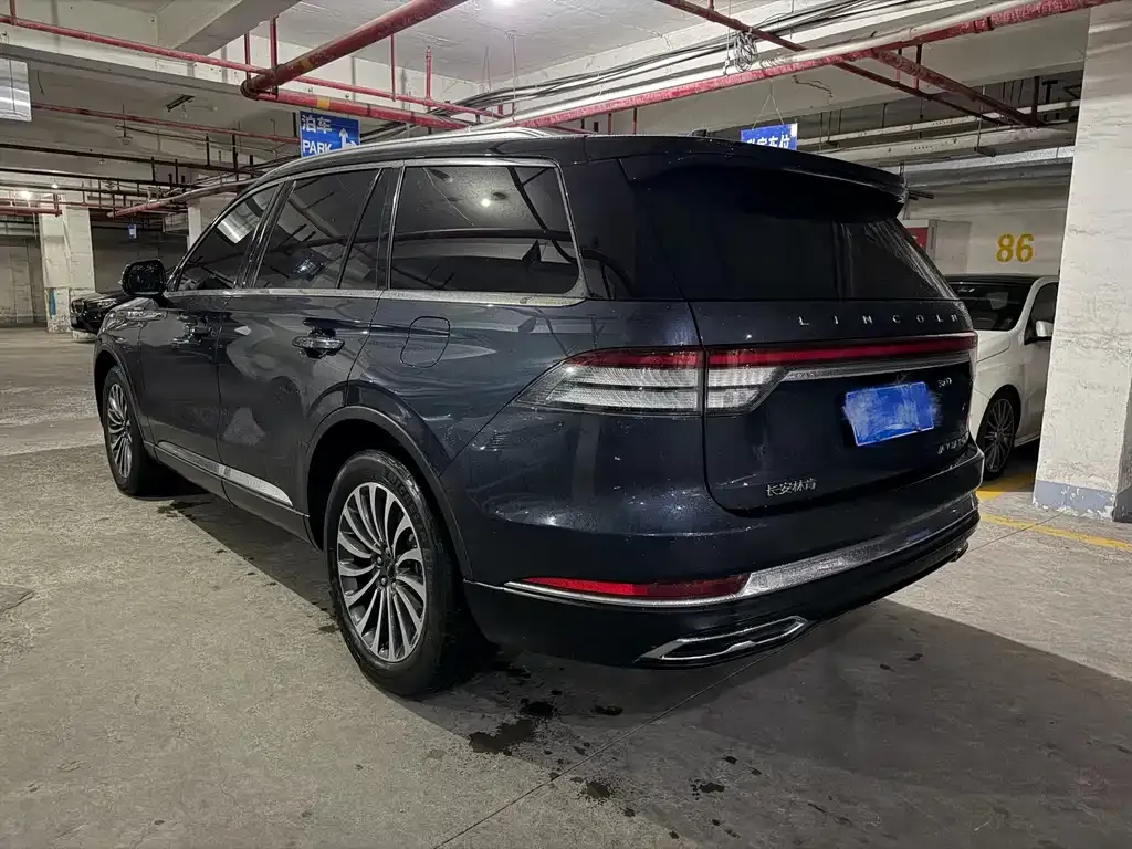 Lincoln Aviator — фото 8