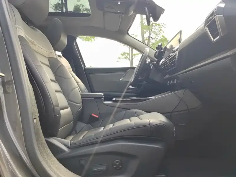 Citroen C5 X 2023 из CN, фото 4