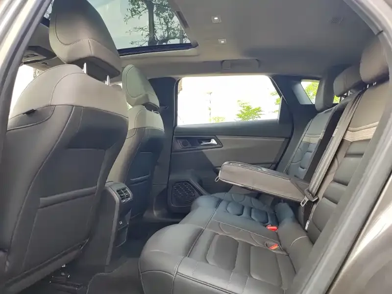 Citroen C5 X 2023 из CN, фото 2