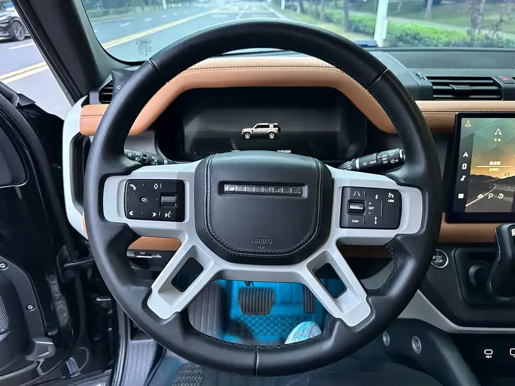 Land Rover Defender — фото 10