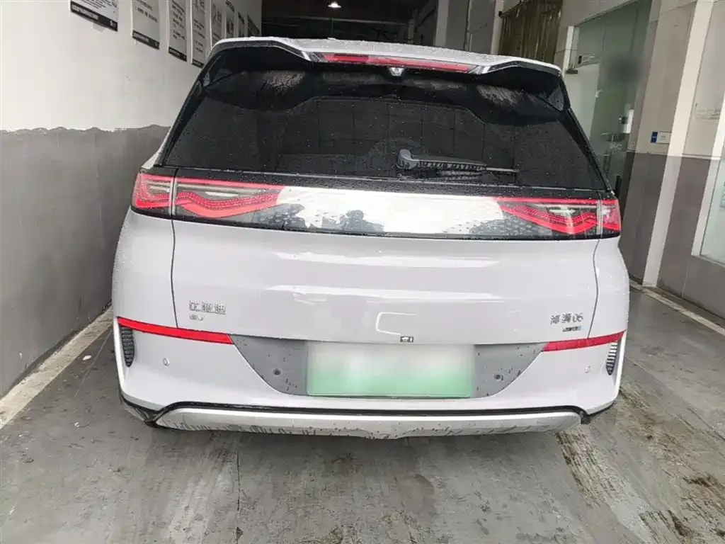 BYD Hiace 05 EV — фото 2