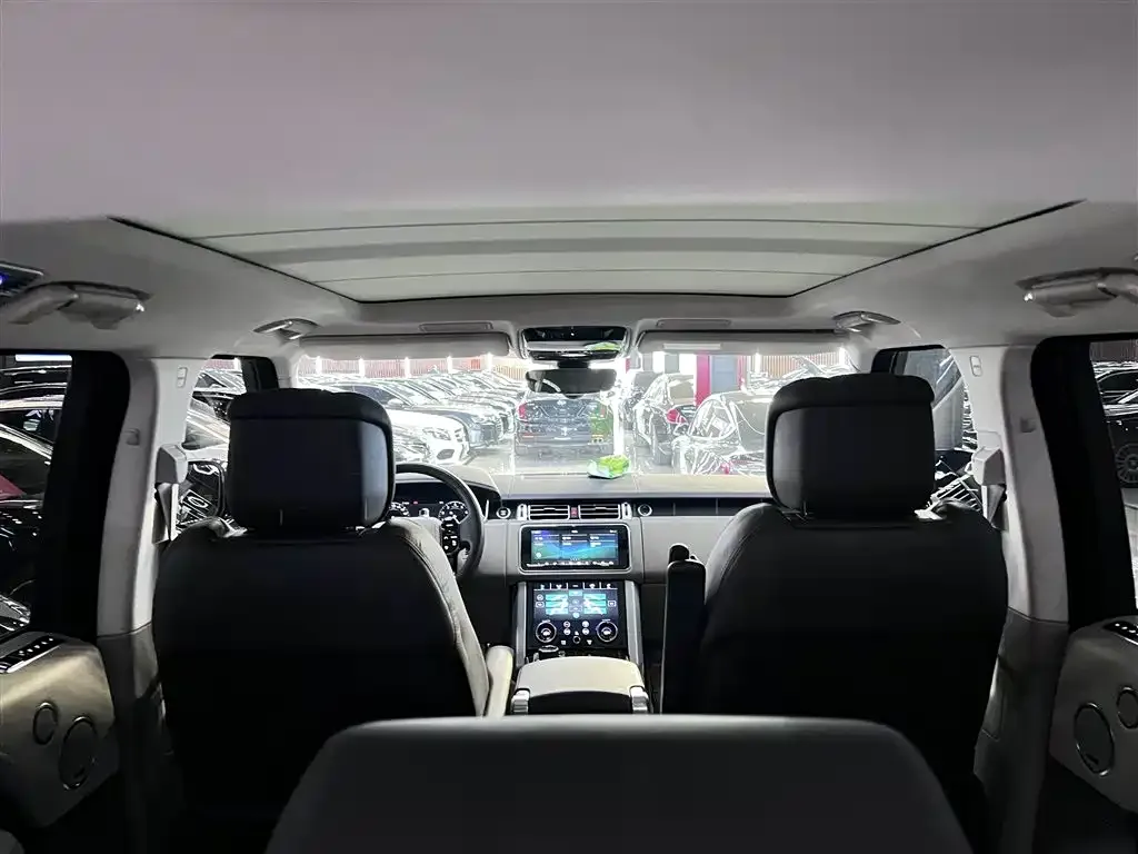 Land Rover Range Rover 2021 из CN, фото 3