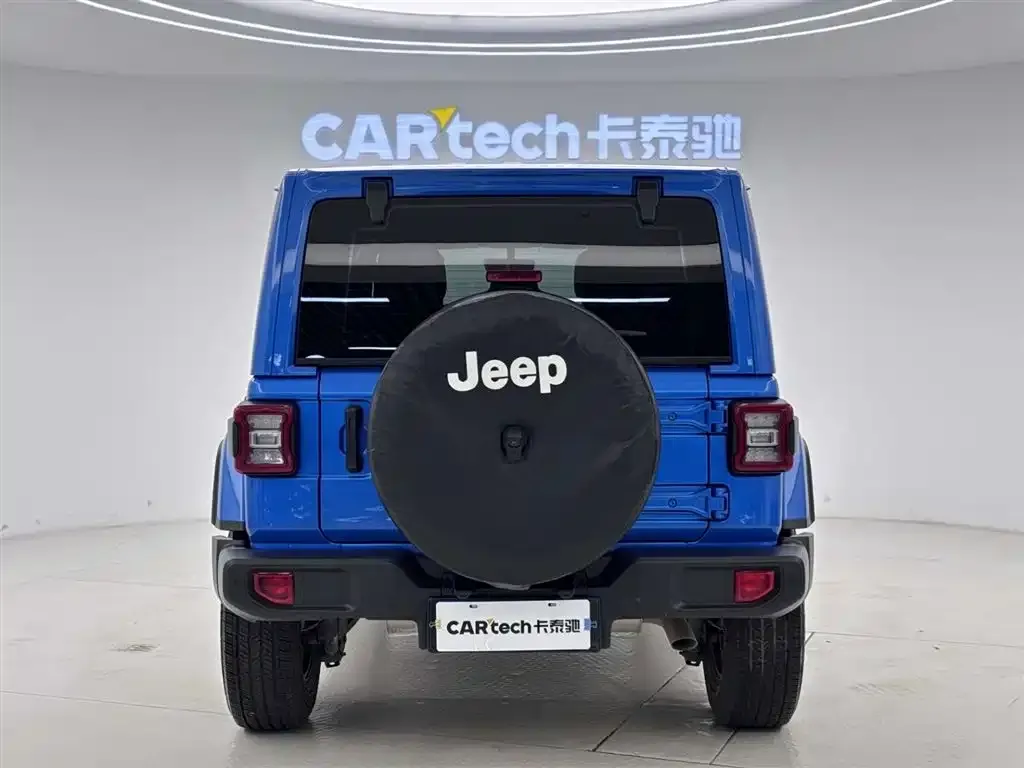 Jeep Wrangler — фото 2
