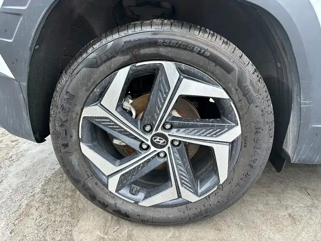 Hyundai Tucson — фото 10