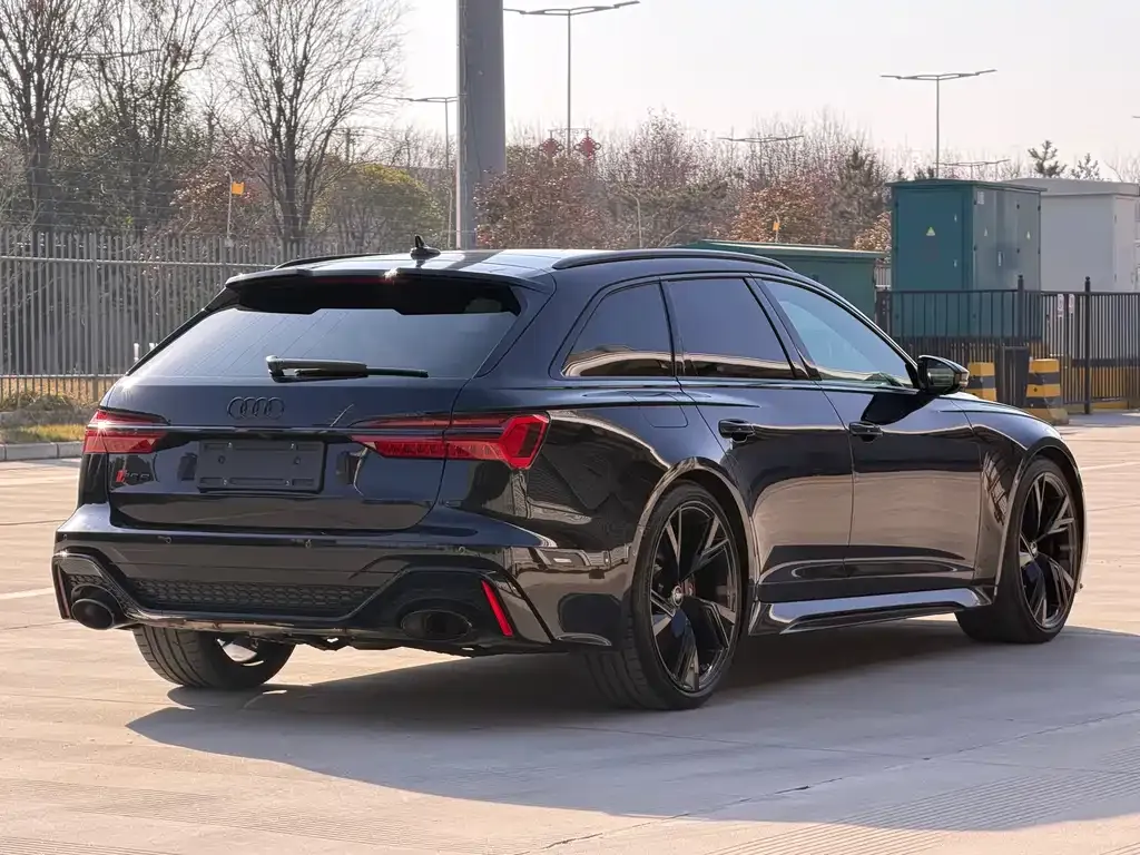 Audi RS 6 2022 из CN, фото 4