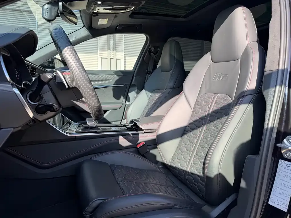 Audi RS 6 2022 из CN, фото 8