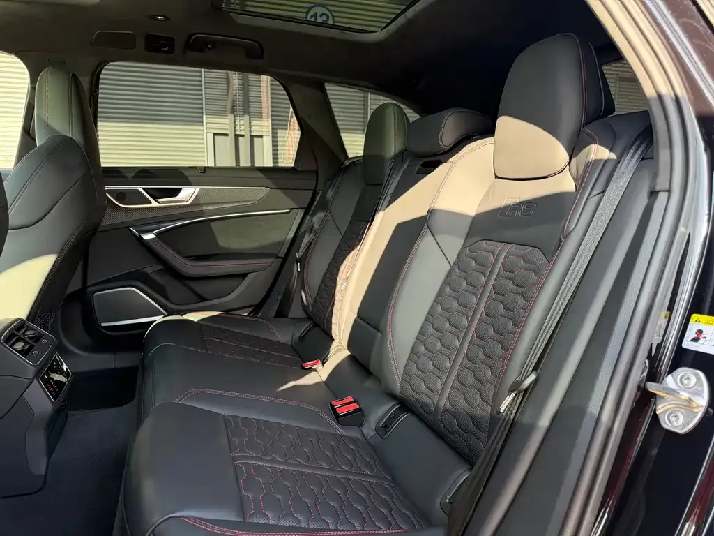 Audi RS 6 2022 из CN, фото 10