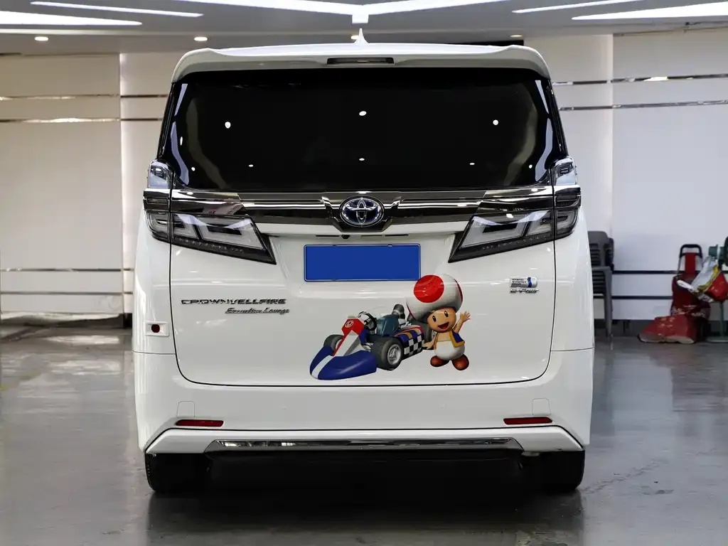 Toyota Vellfire — фото 3