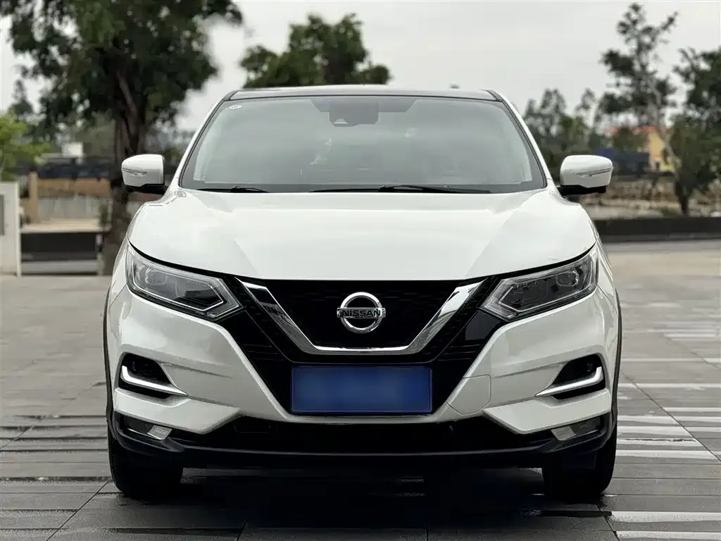 Nissan Qashqai — фото 4