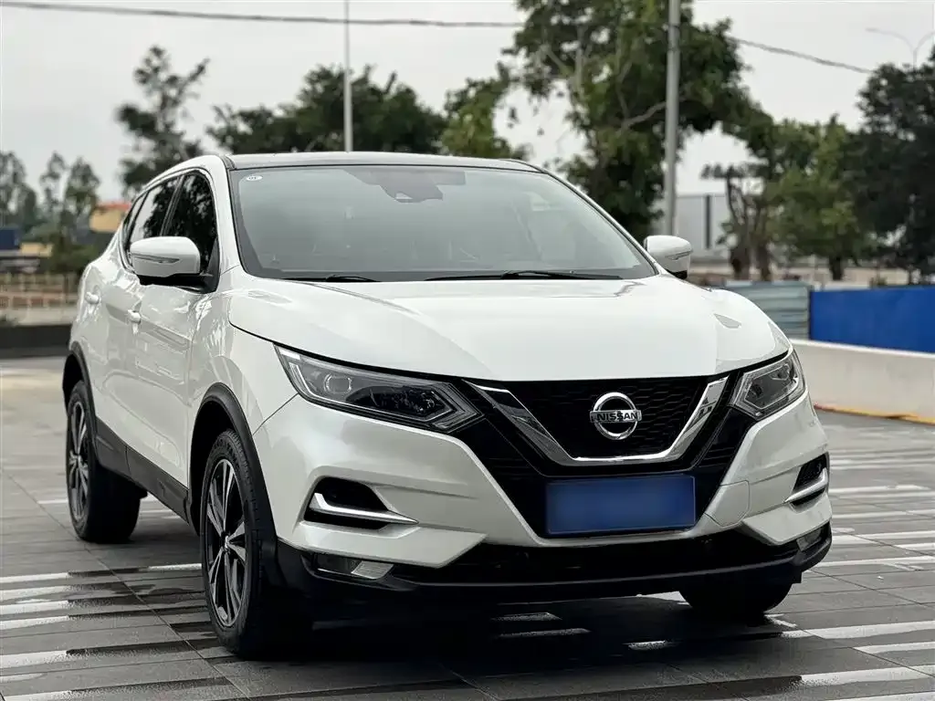 Nissan Qashqai — фото 2