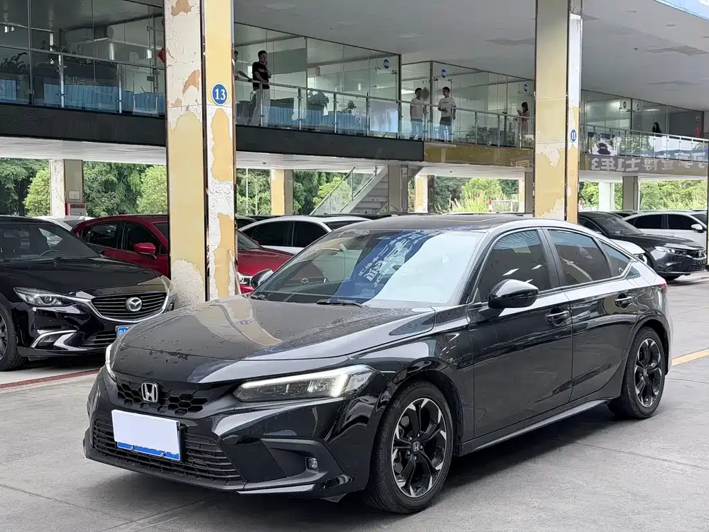 Honda Civic — фото 1
