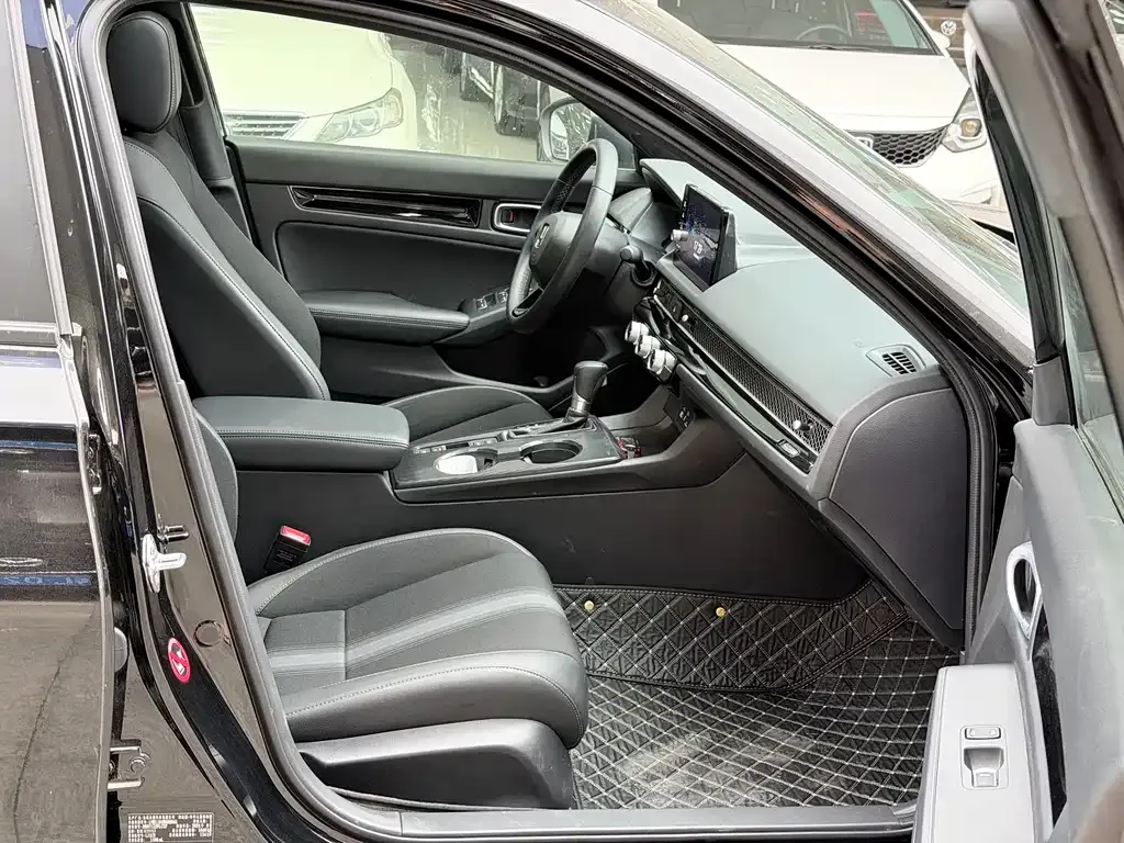Honda Civic — фото 7