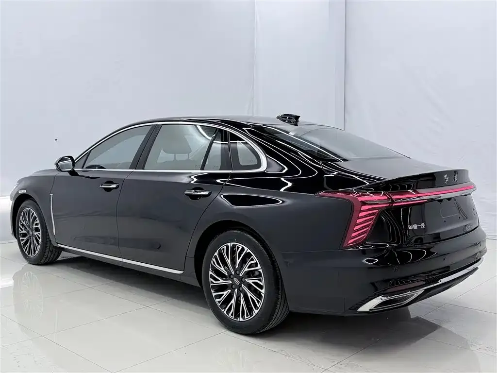 Hongqi H5 — фото 3