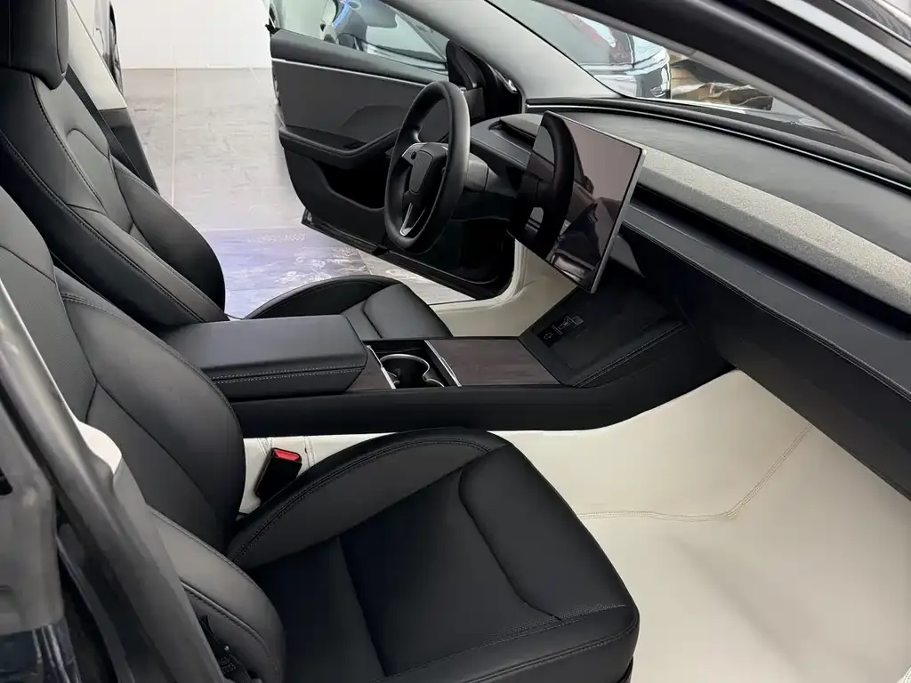 Tesla Model 3 2024 из CN, фото 4