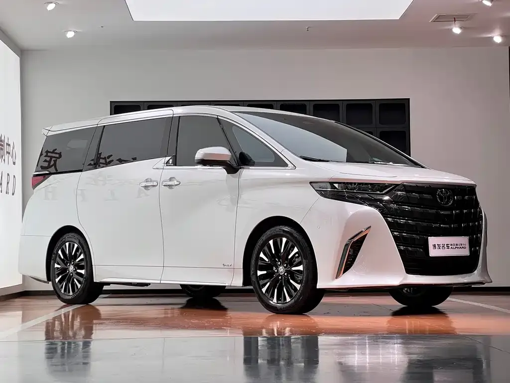 Toyota Alphard — фото 8
