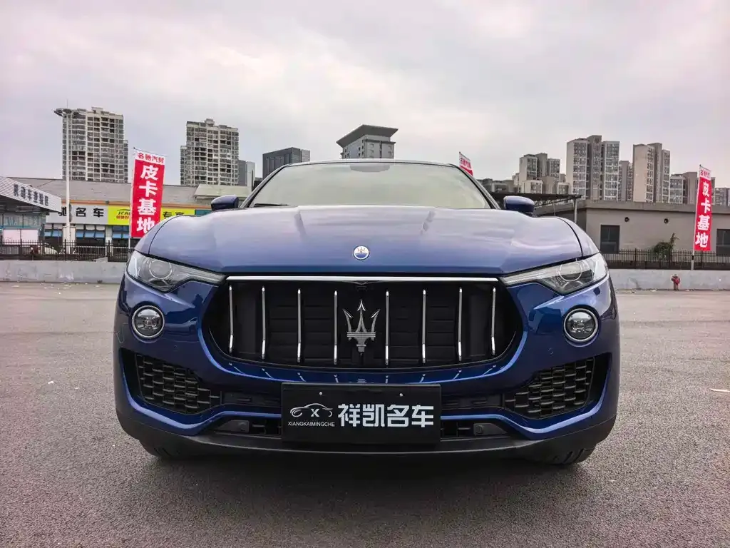Maserati Levante — фото 8