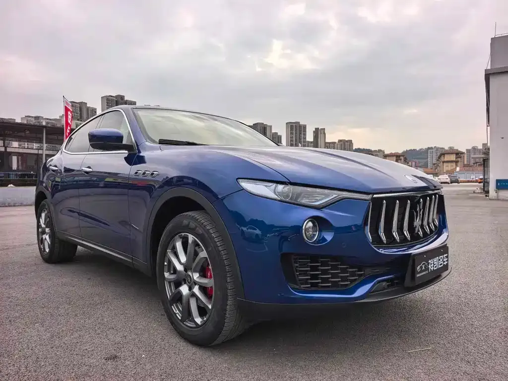 Maserati Levante — фото 4