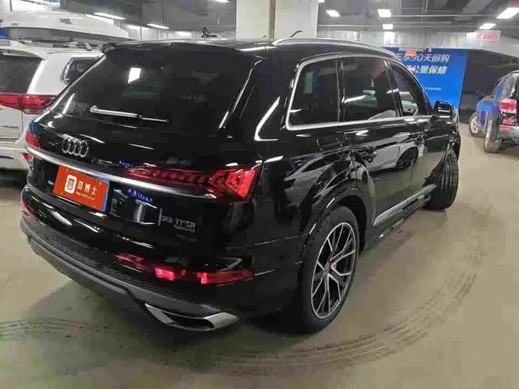 Audi Q7 — фото 2