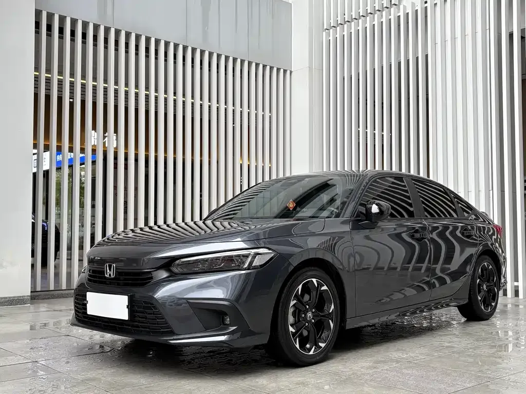Honda Civic — фото 1