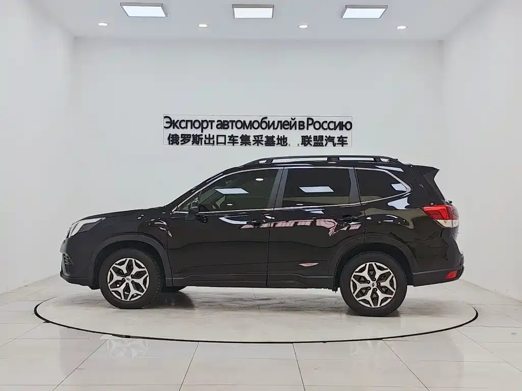 Subaru Forester — фото 3