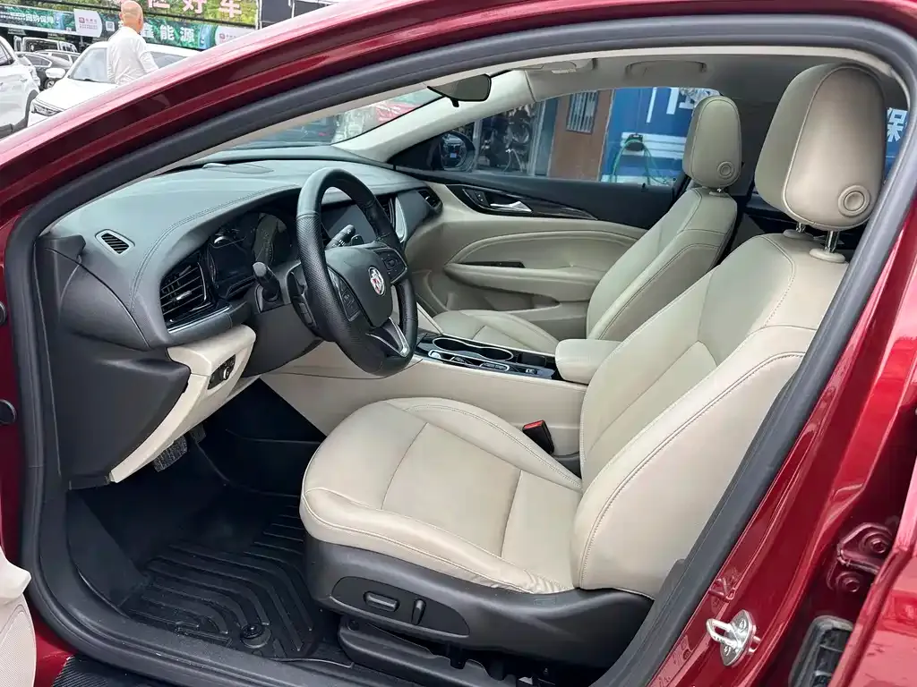 Buick Regal — фото 7