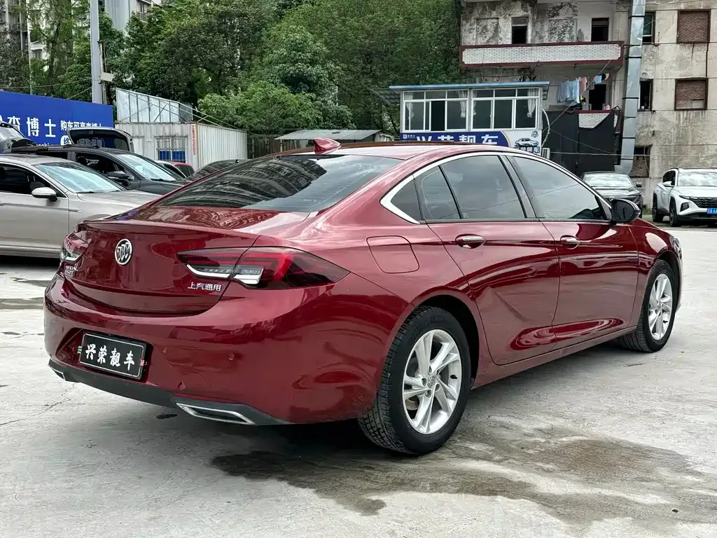 Buick Regal — фото 10