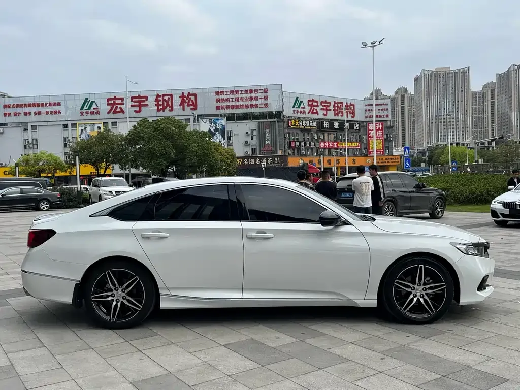 Honda Accord — фото 2