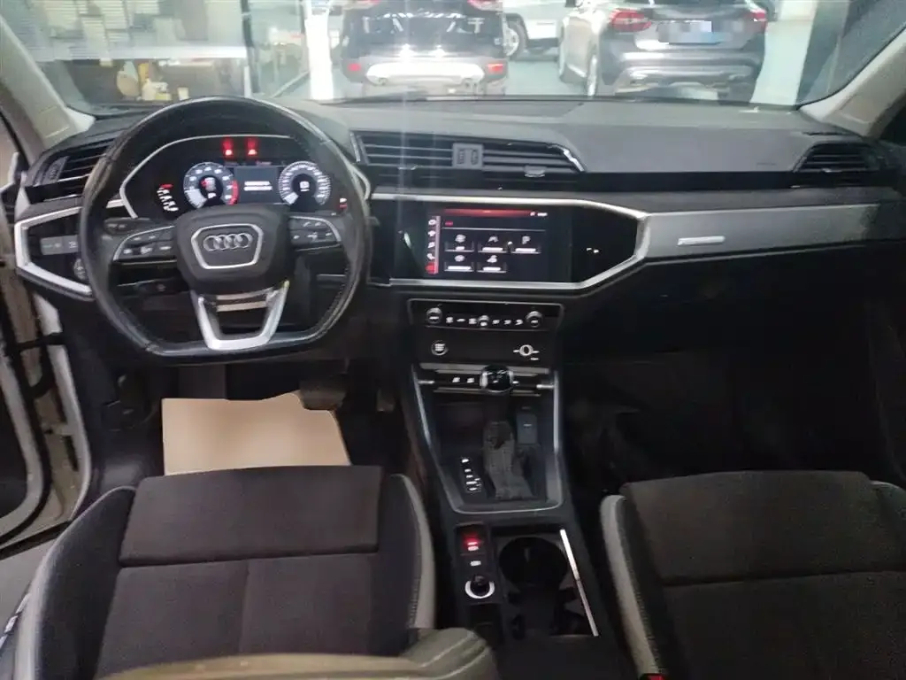 Audi Q3 2021 из CN, фото 8