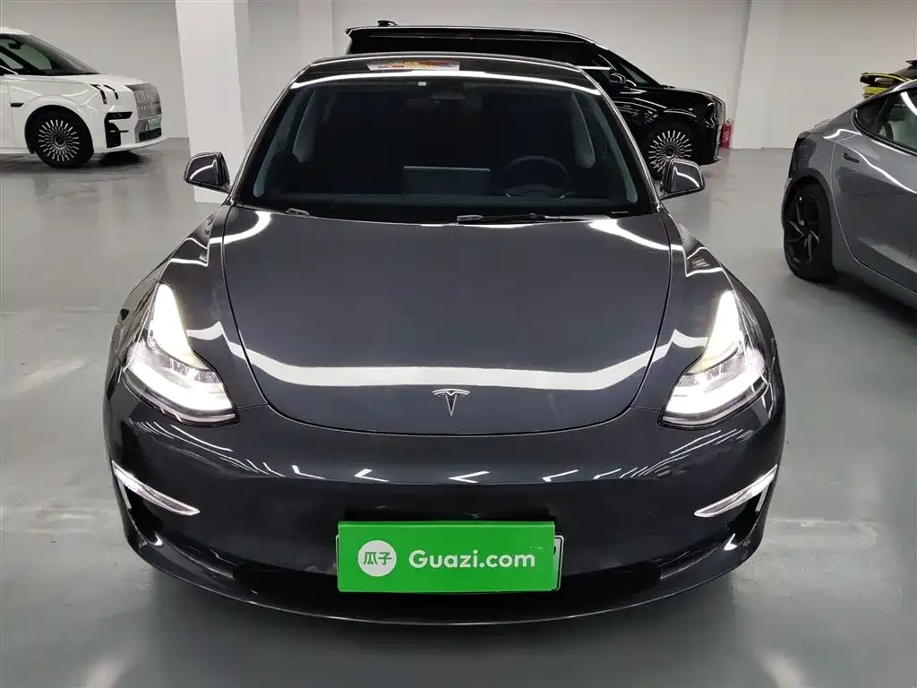 Tesla Model 3 — фото 2