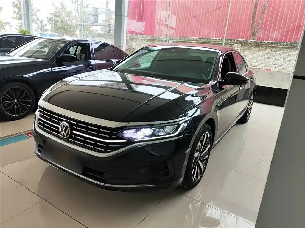 Volkswagen Passat — фото 5