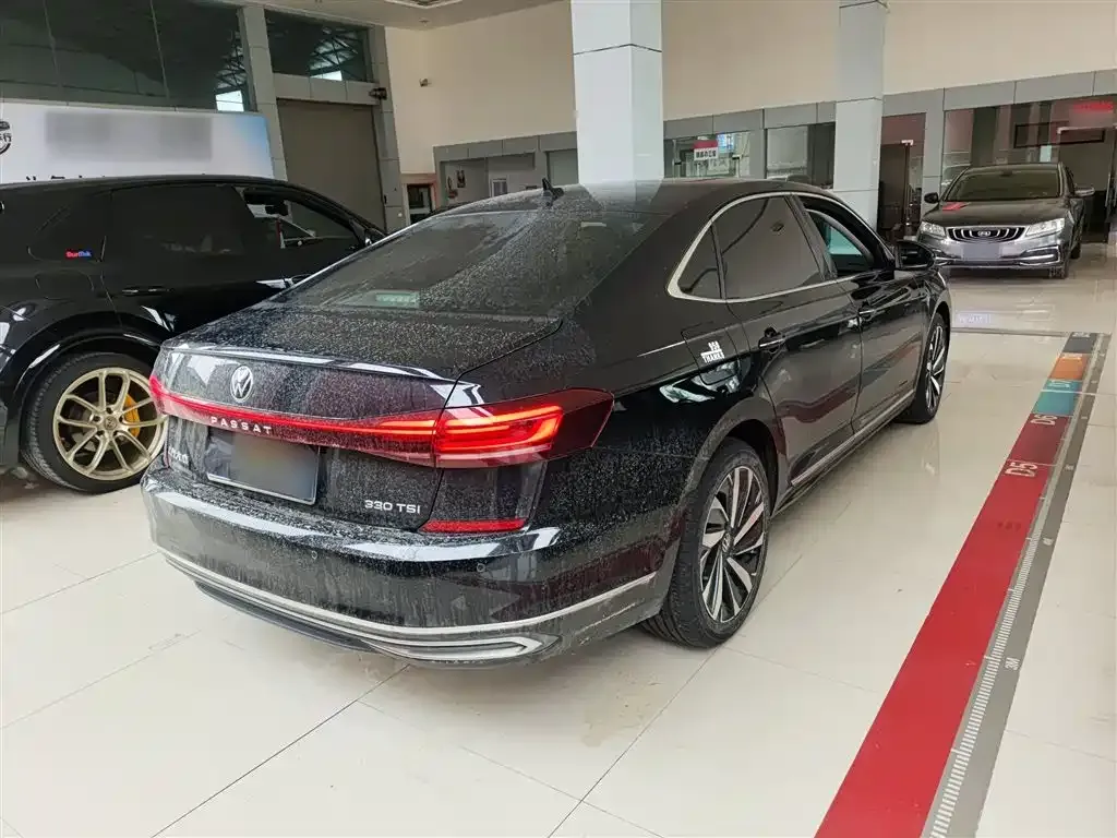 Volkswagen Passat — фото 9
