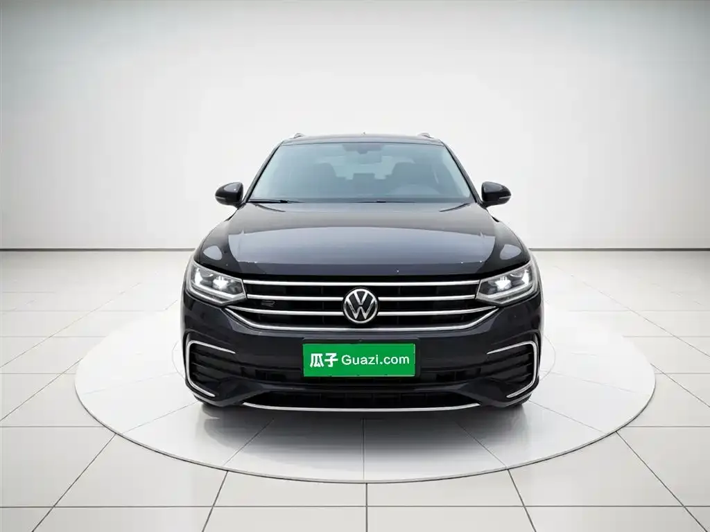 Volkswagen Tiguan L — фото 7