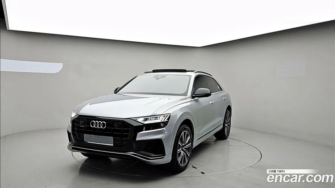 Audi Q8