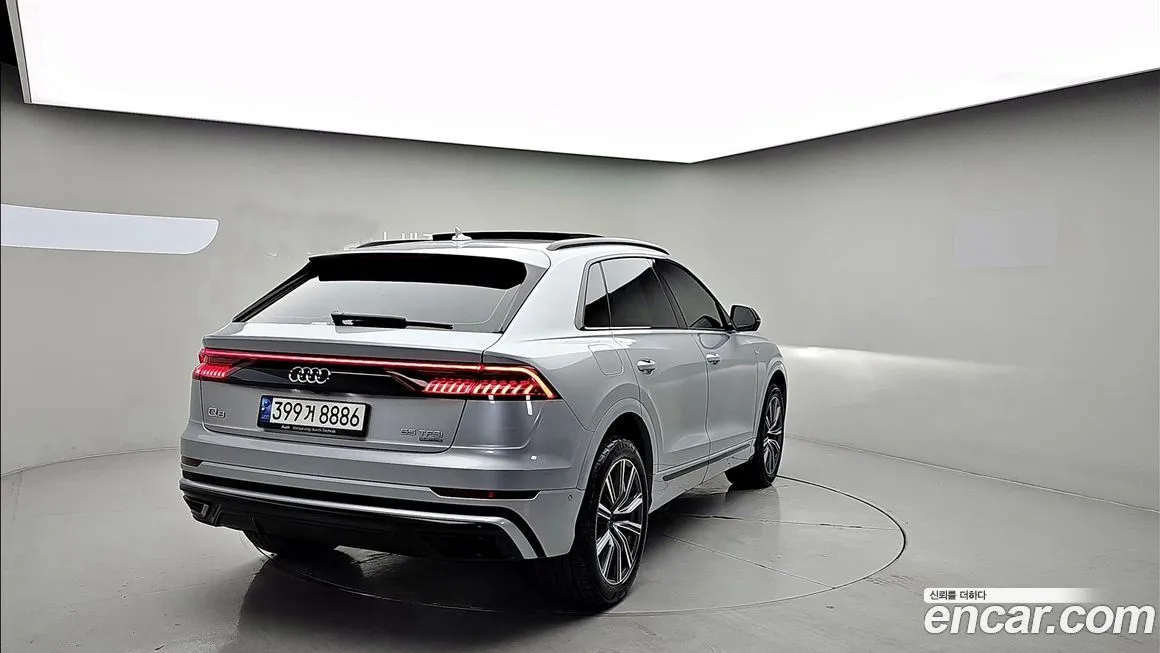 Audi Q8 2021 из KR, фото 2