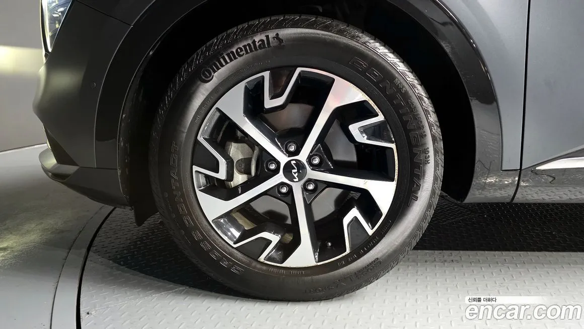 Kia Sportage — фото 7