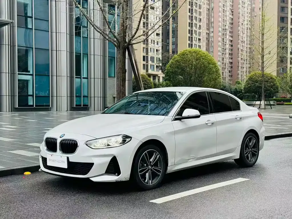 BMW 1 Series — фото 1